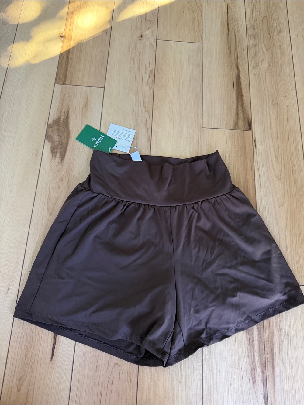 NWT Halara Long Brown Athletic Shorts Size Large